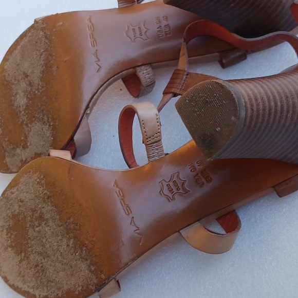 VIA SPIGA Elegant Brown Strappy Heels - Picture 5 of 5